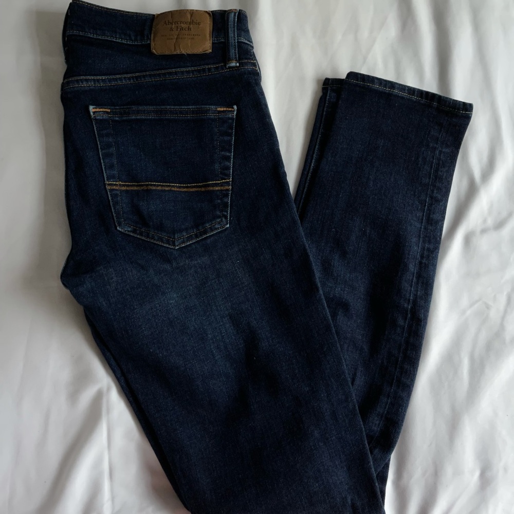 Abercrombie & Fitch Men’s Dark Wash Skinny Jeans
